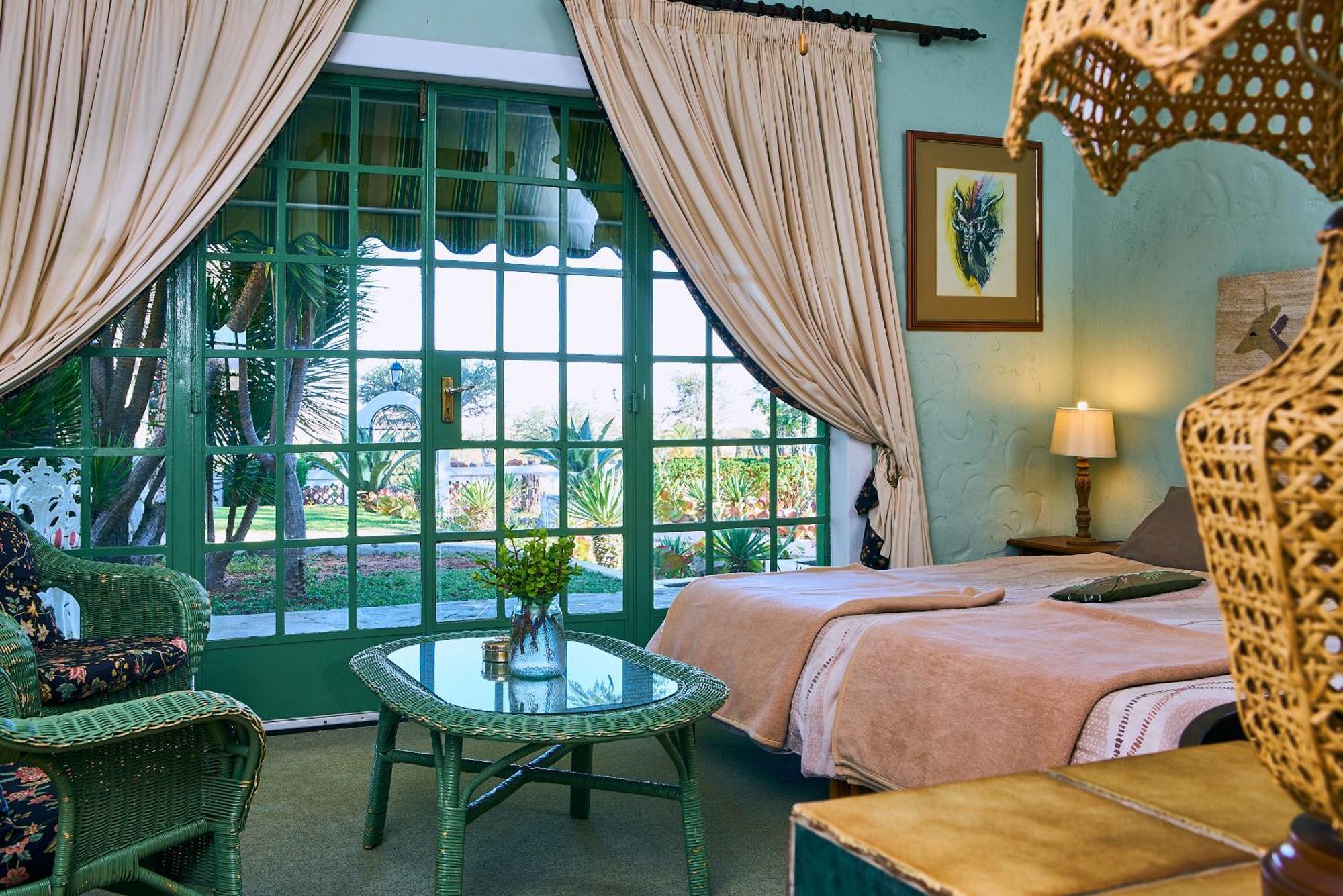 Corona Guest Farm Luaran gambar